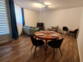 Appartement central et calme, proche de la Place Stanislas - FR-1-584-350